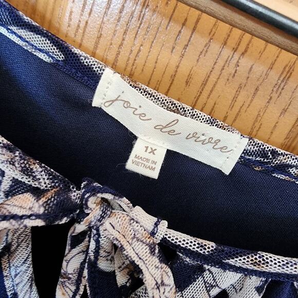 Joie De Vivre Navy Blue and Ivory Floral Top Flutter Sleeve Plus Size 1X Ruffles - Picture 6 of 11